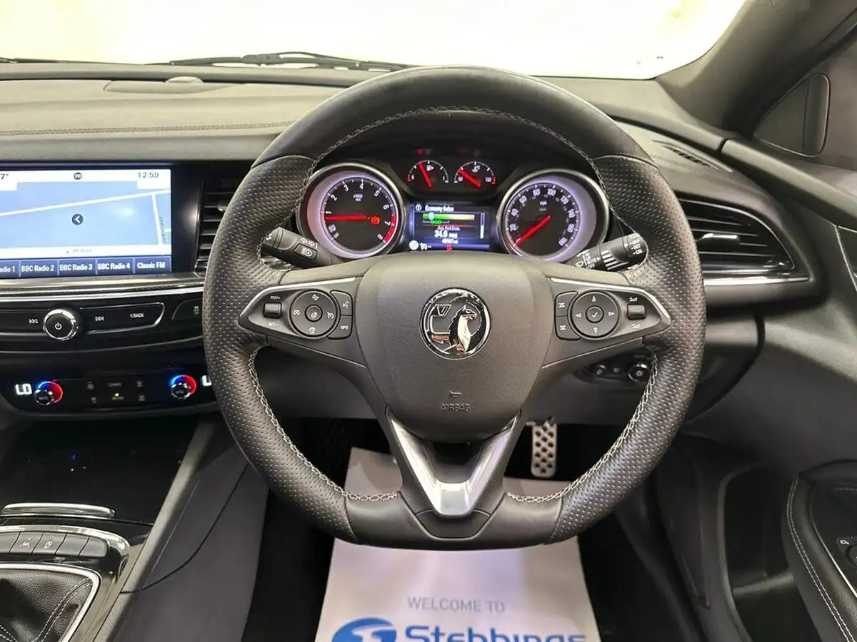 2017-vauxhall-insignia-grand-sport-15-turbo-sri-vx-line-nav-big-11