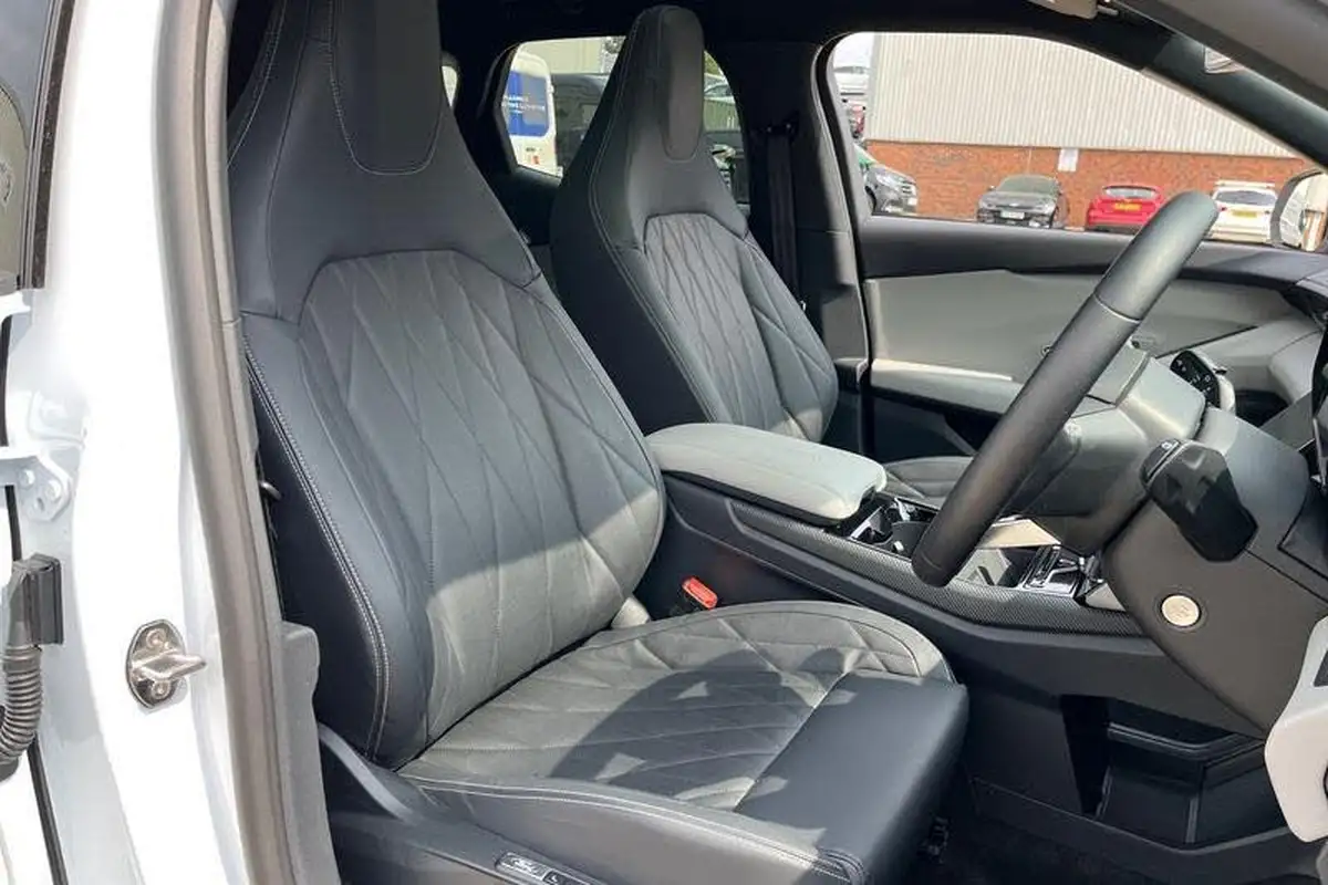 2024-ford-explorer-e-premium-286ps-77kwh-big-16
