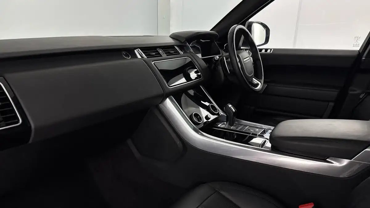 2021-land-rover-range-rover-sport-30-d300-hse-silver-big-8