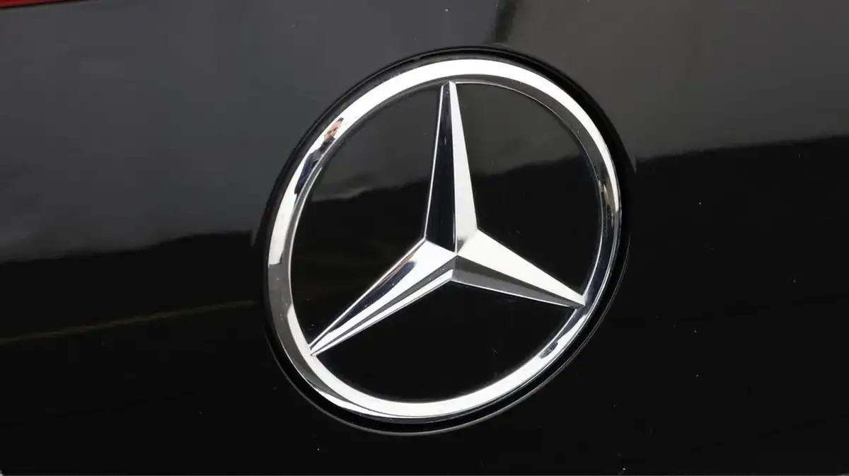 2022-mercedes-benz-eqa-e-eqa-250-amg-line-big-20