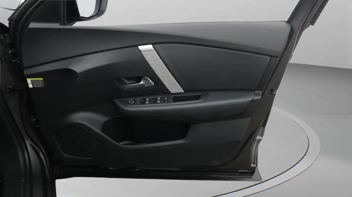 2021-citroen-c4-15bluehdi-shine-plus-big-15
