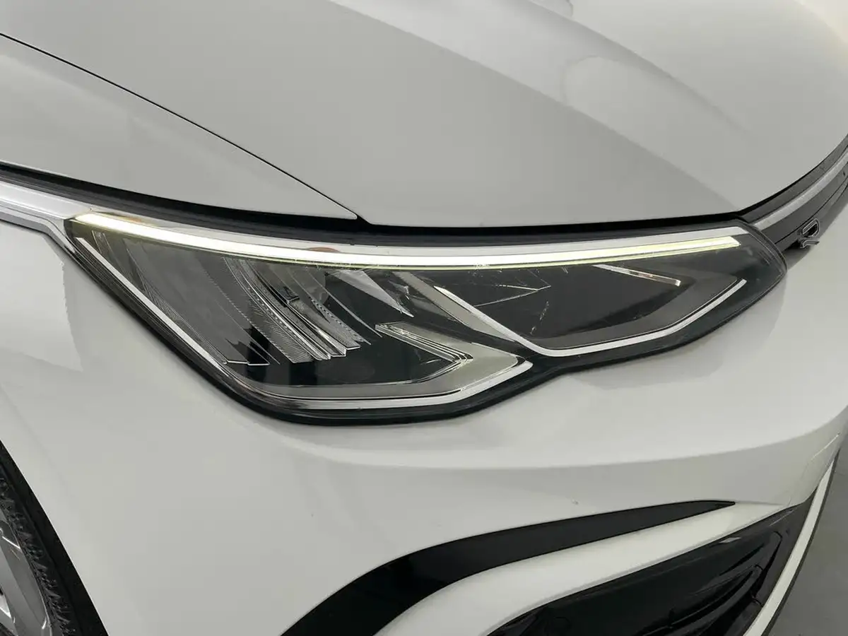 2022-volkswagen-golf-15-tsi-r-line-150ps-hatchback-big-33