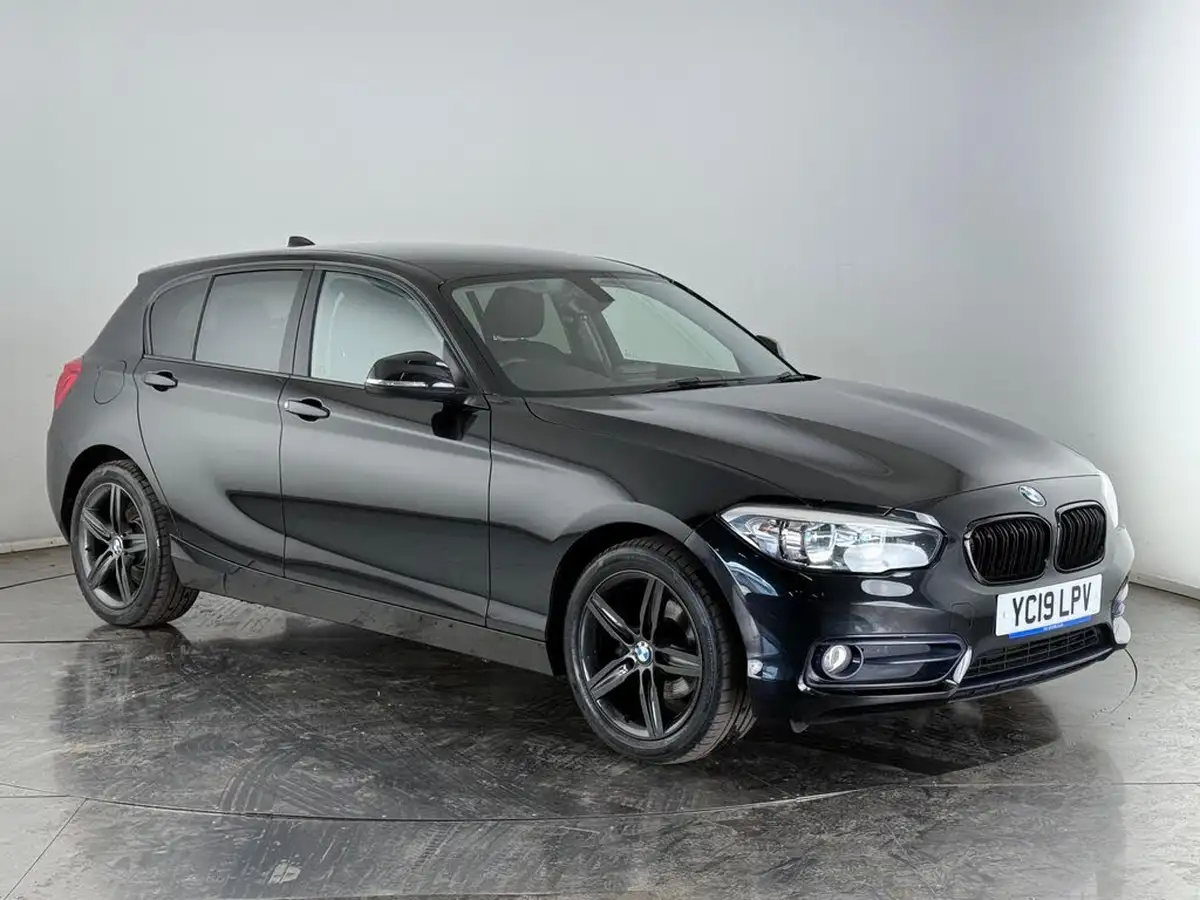 2019-bmw-1-series-15td-116d-sport-114bhp-5d-big-0