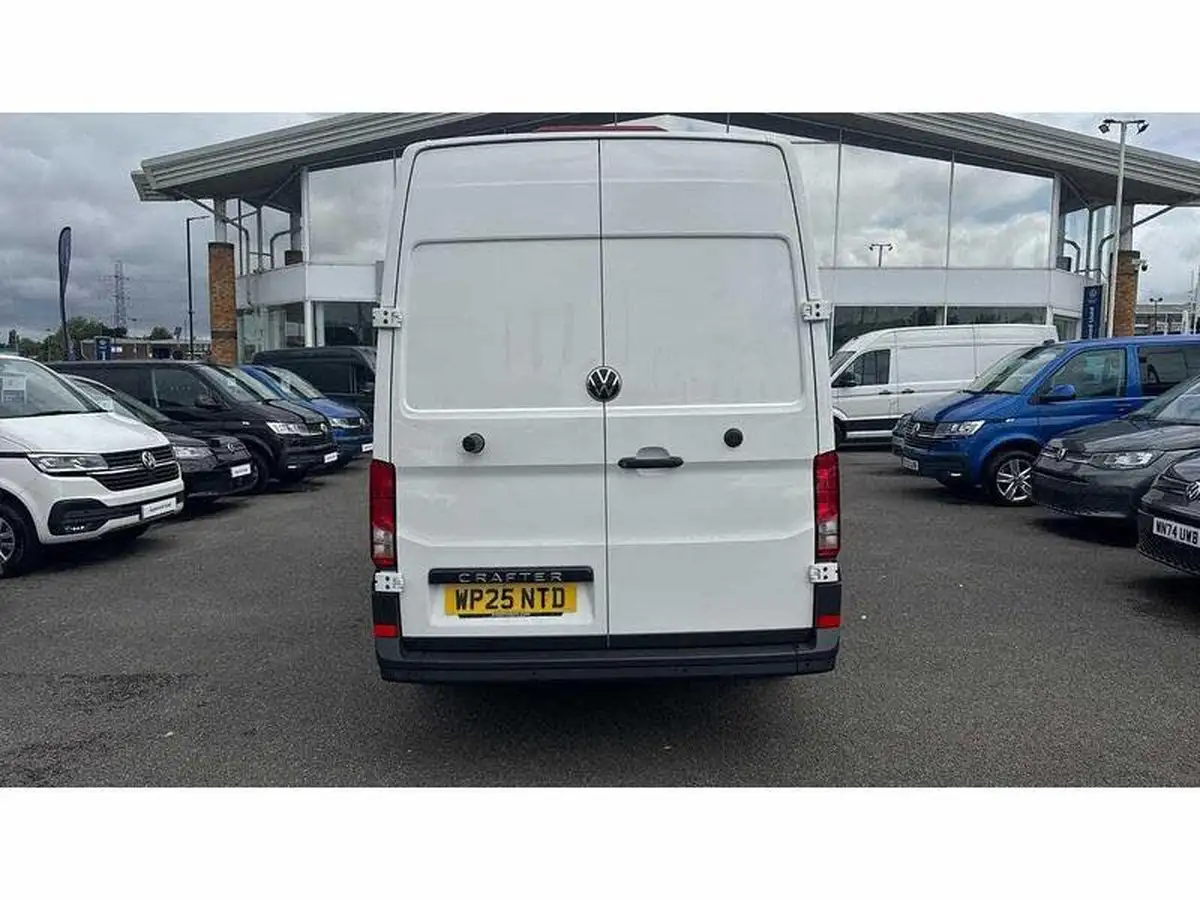 2025-volkswagen-crafter-20tdi-cr35-mwb-commerce-140pseu6d-panel-van-big-32