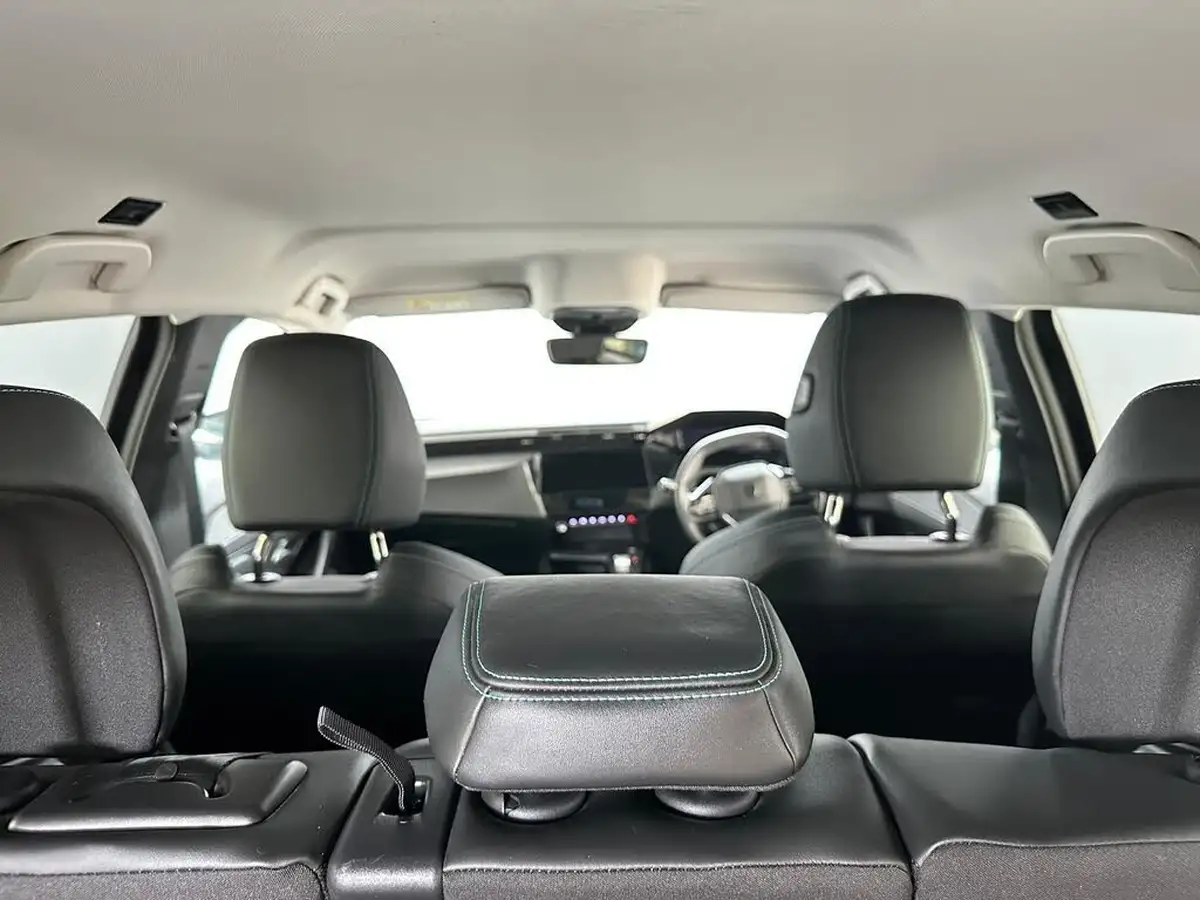 2023-peugeot-308-sw-12-puretech-allure-premium-130ps-big-13