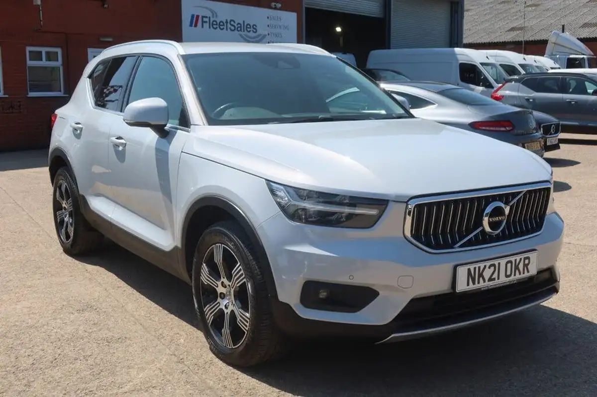 2021-volvo-xc40-15-t3-inscription-161bhp-auto-big-10