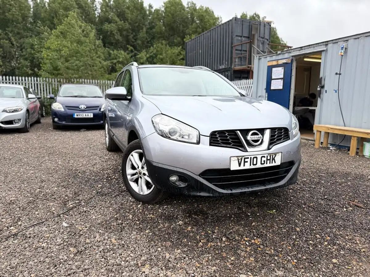 2010-nissan-qashqai-15td-n-tec-big-0