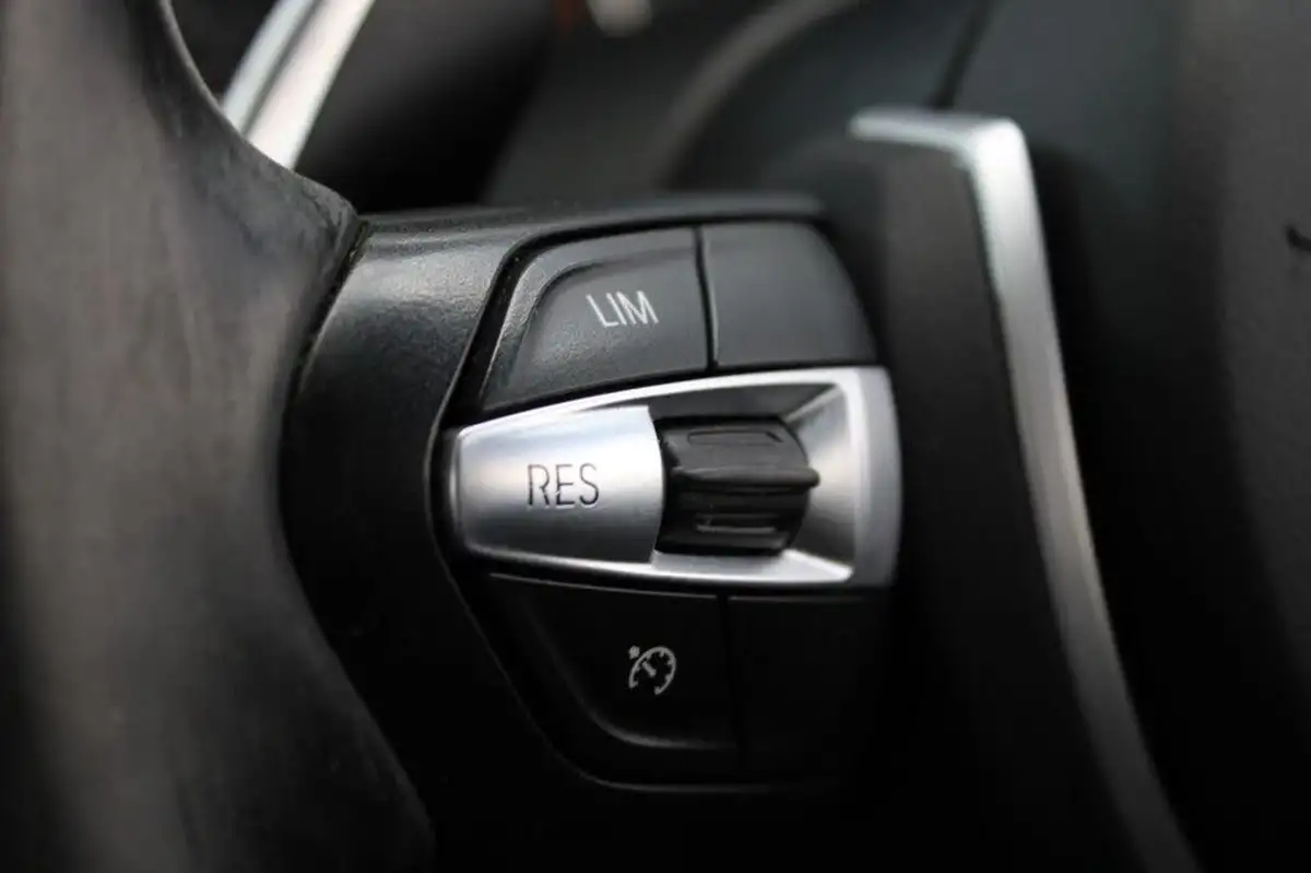 2015-bmw-1-series-20td-120d-m-sport-190bhp-3d-auto-big-32