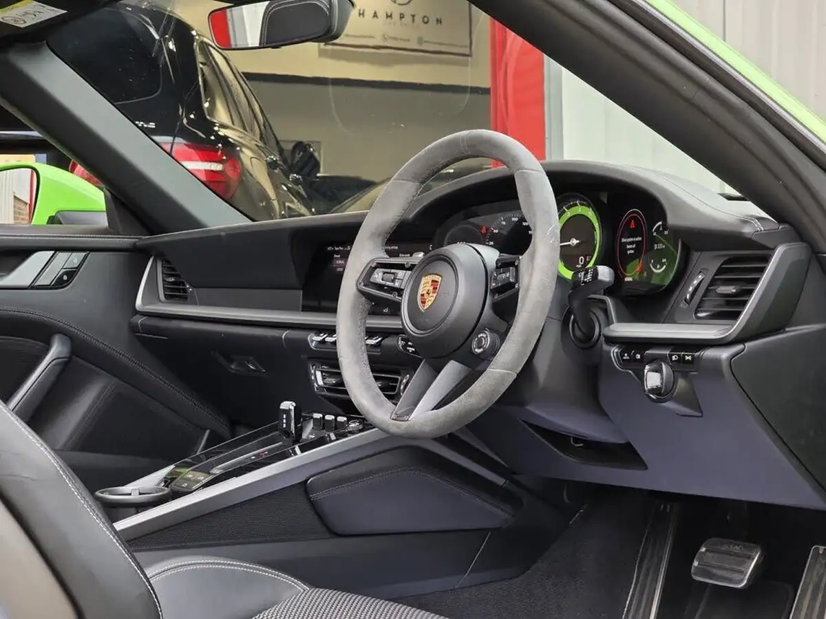 2019-porsche-911-30-carrera-s-450ps-coupe-pdk-big-18