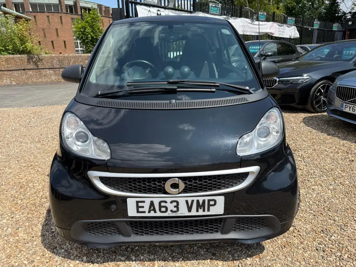 2013-smart-fortwo-10-edition-21-coupe-big-1