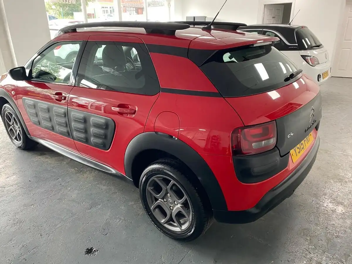 2015-citroen-c4-cactus-12-feel-82ps-big-5