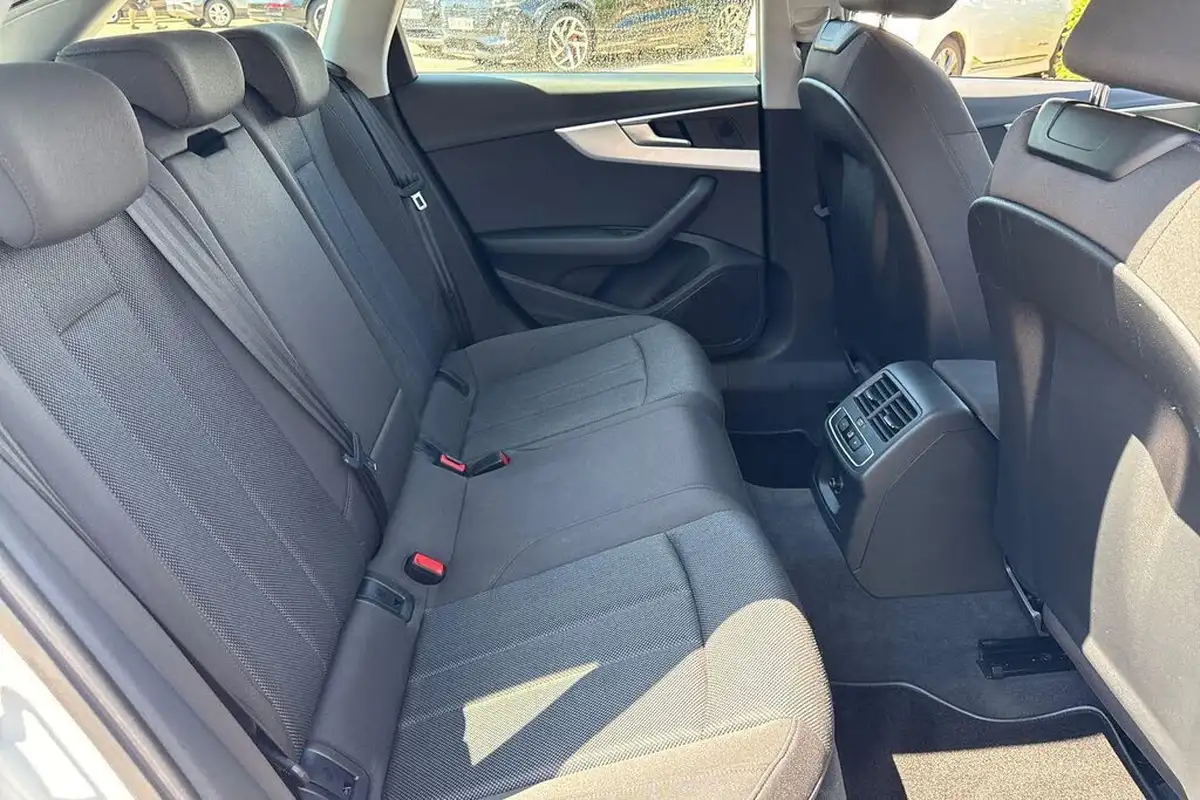 2022-audi-a4-avant-20-35-tdi-technik-big-38