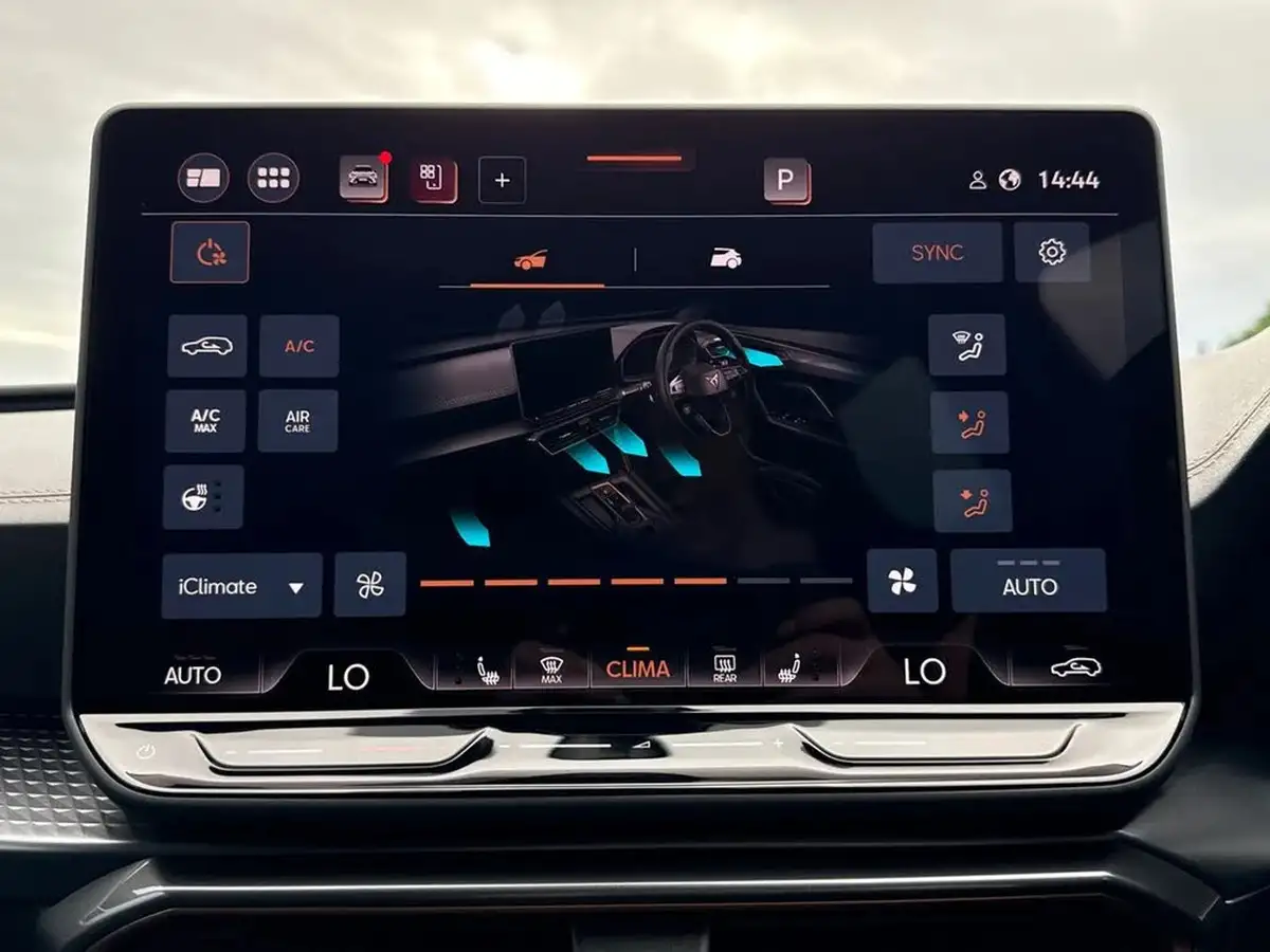 2025-cupra-formentor-15-etsi-v2-big-18