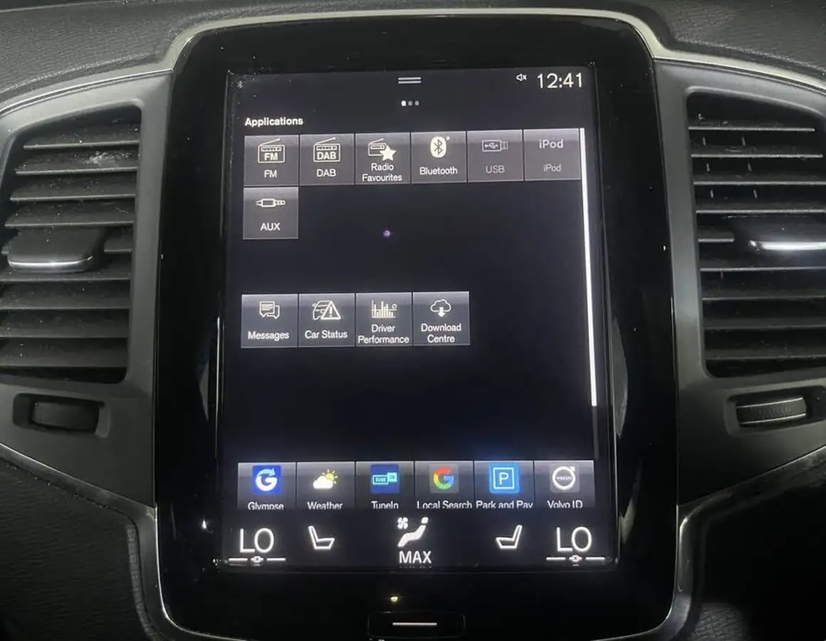 2016-volvo-xc90-20-t8-momentum-big-18