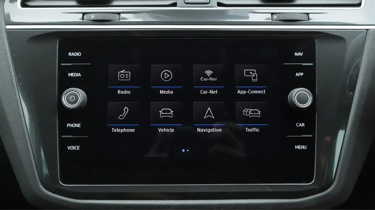 2018-volkswagen-tiguan-14-tsi-se-navigation-125ps-ss-big-11