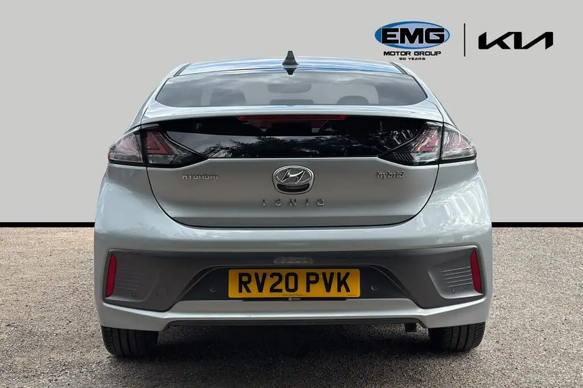 2020-hyundai-ioniq-16-gdi-premium-se-hybrid-big-4