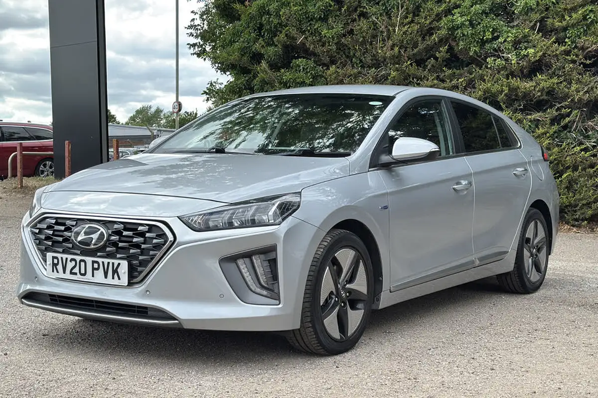 2020-hyundai-ioniq-16-gdi-premium-se-hybrid-big-26