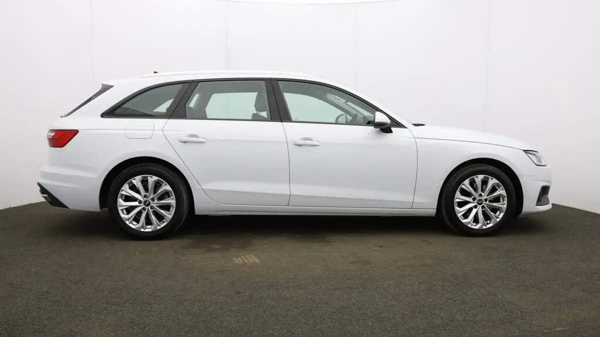 2022-audi-a4-avant-20-35-tfsi-technik-s-tronic-big-52