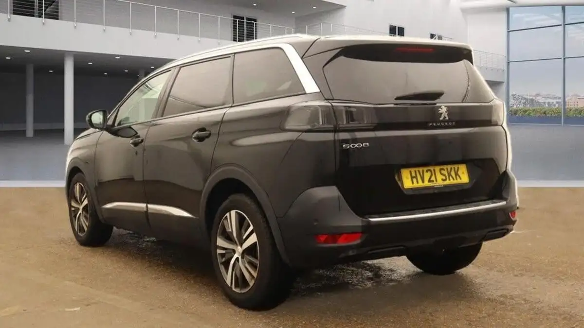 2021-peugeot-5008-suv-15-bluehdi-allure-premium-big-6