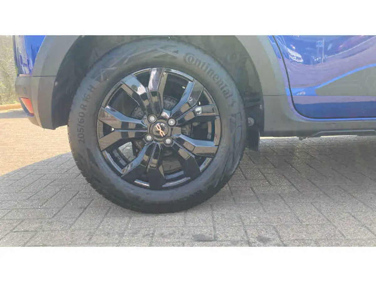 2024-dacia-sandero-stepway-10-tce-extreme-90bhp-big-6