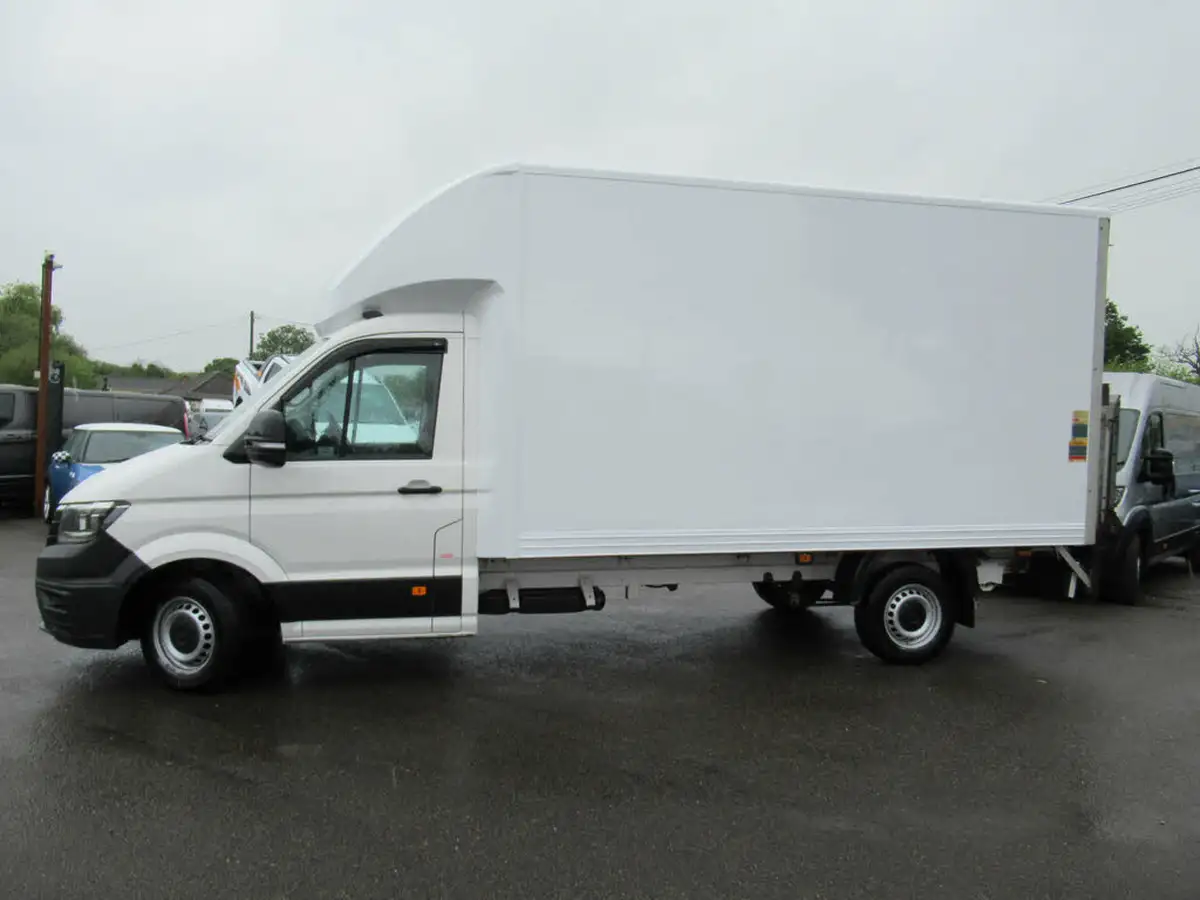 2021-volkswagen-crafter-20tdi-cr35-lwb-140pseu6dt-e-fwd-startline-chassis-cab-big-1