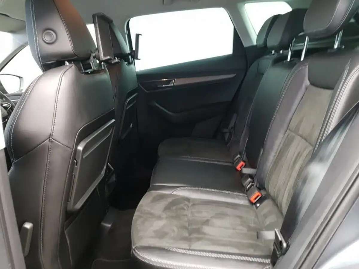 2022-skoda-karoq-15-tsi-se-l-dsg-big-5