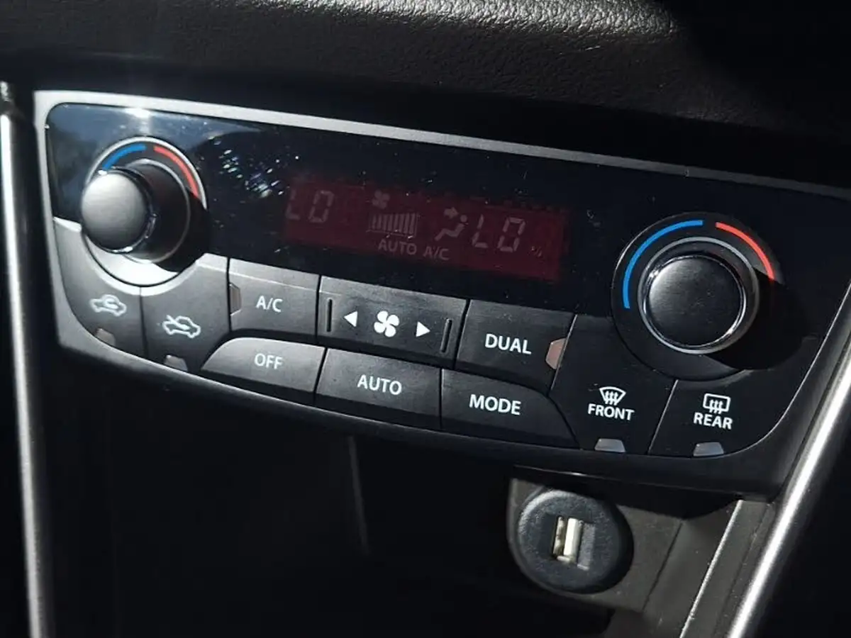 2023-suzuki-s-cross-14-boosterjet-motion-big-13