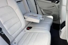 2022-porsche-macan-20-small-44
