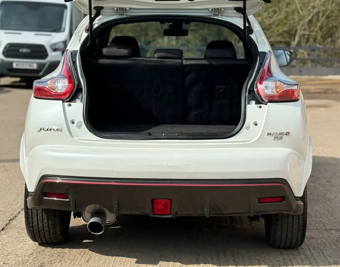 2015-nissan-juke-16-nismo-rs-218ps-big-17