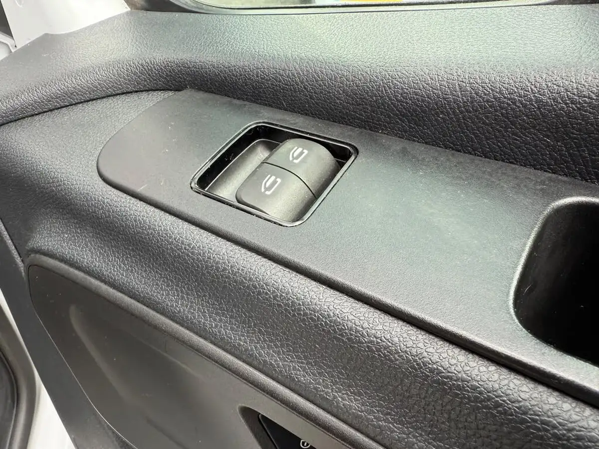 2020-mercedes-benz-sprinter-20cdi-315-l1h1-progressive-big-20