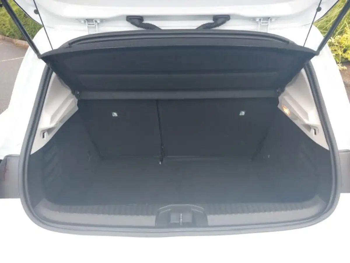 2020-renault-clio-10-sce-iconic-75bhp-big-7