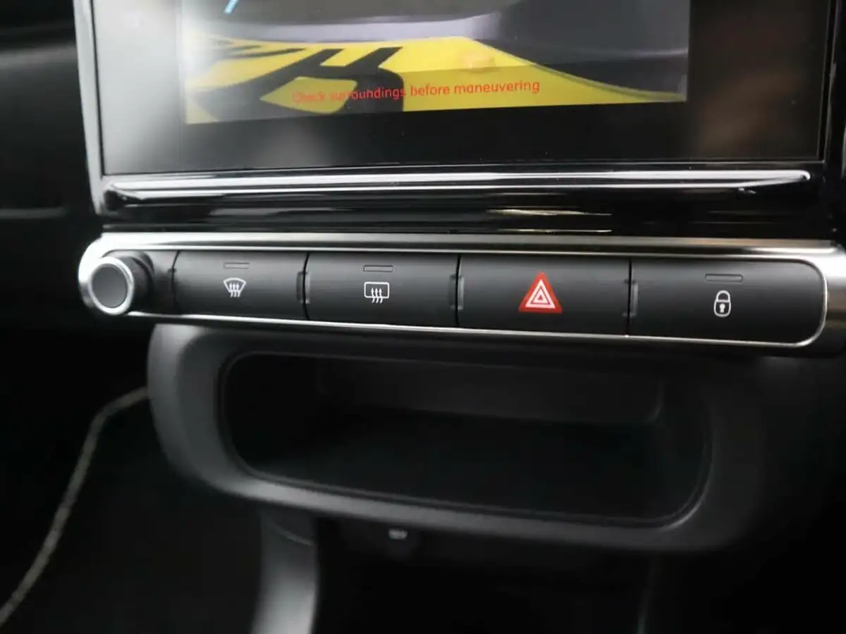 2023-citroen-c3-12-puretech-elle-83ps-ss-big-28