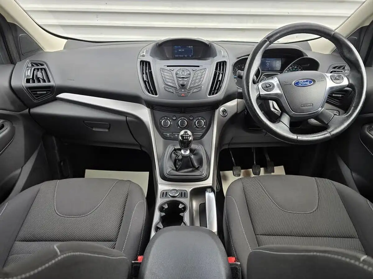 2016-ford-kuga-20tdci-zetec-big-10