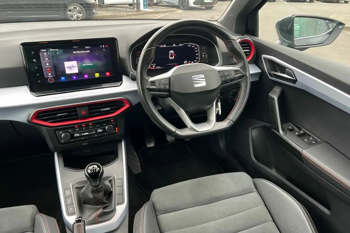 2021-seat-arona-10-tsi-fr-sport-110ps-big-17