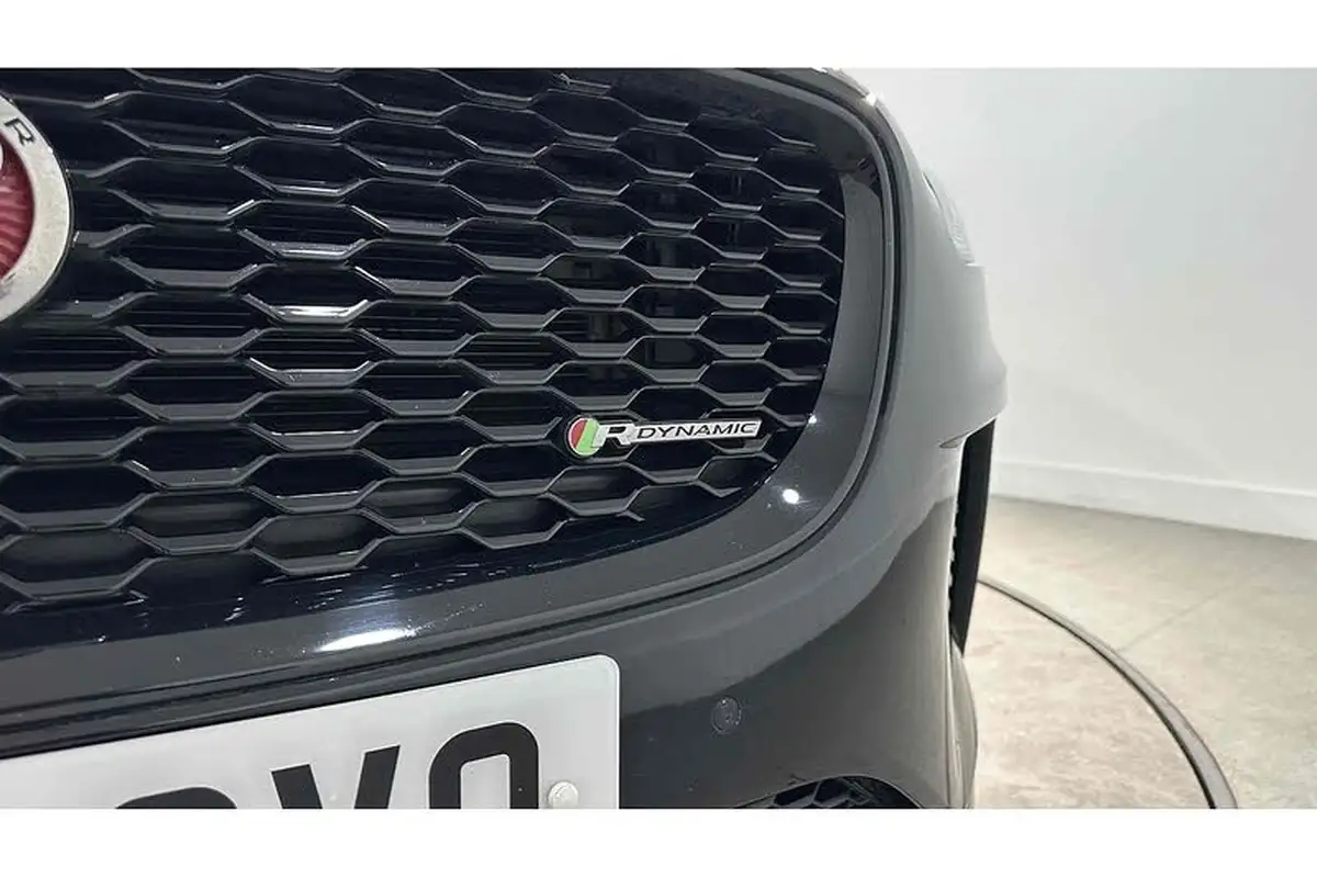 2018-jaguar-e-pace-20-i4-r-dynamic-s-200ps-big-18