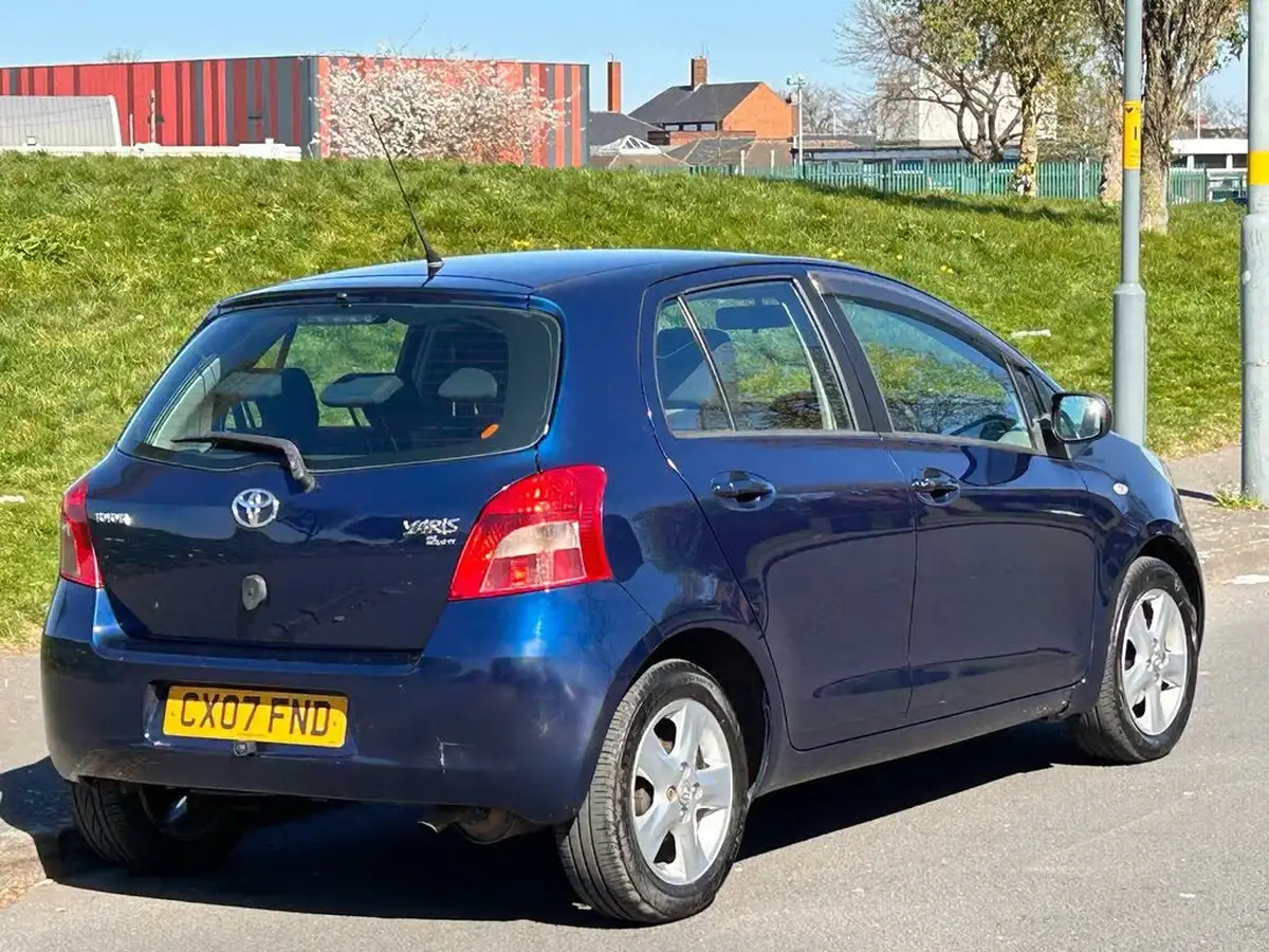 2007-toyota-yaris-13-t-spirit-5d-mmt-big-6