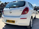2014-hyundai-i20-12-active-5d-small-15