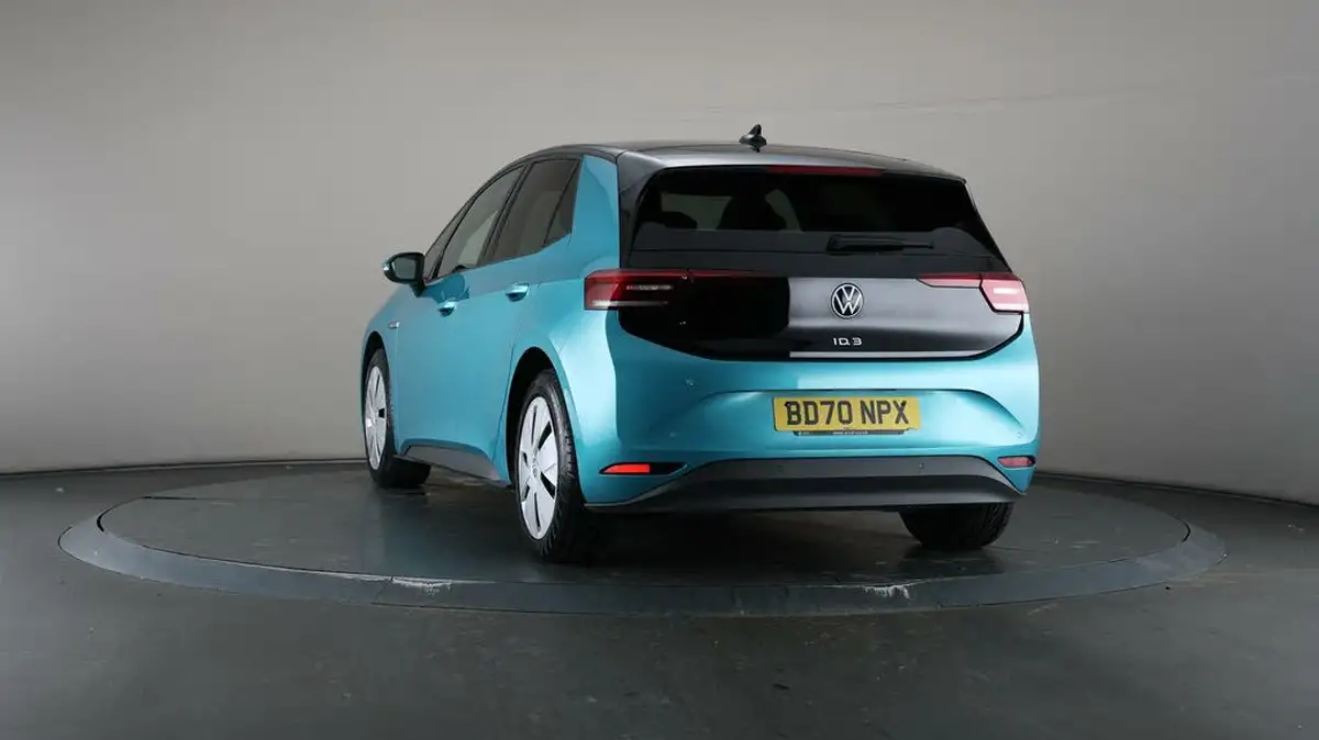 2020-volkswagen-id3-e-business-big-56