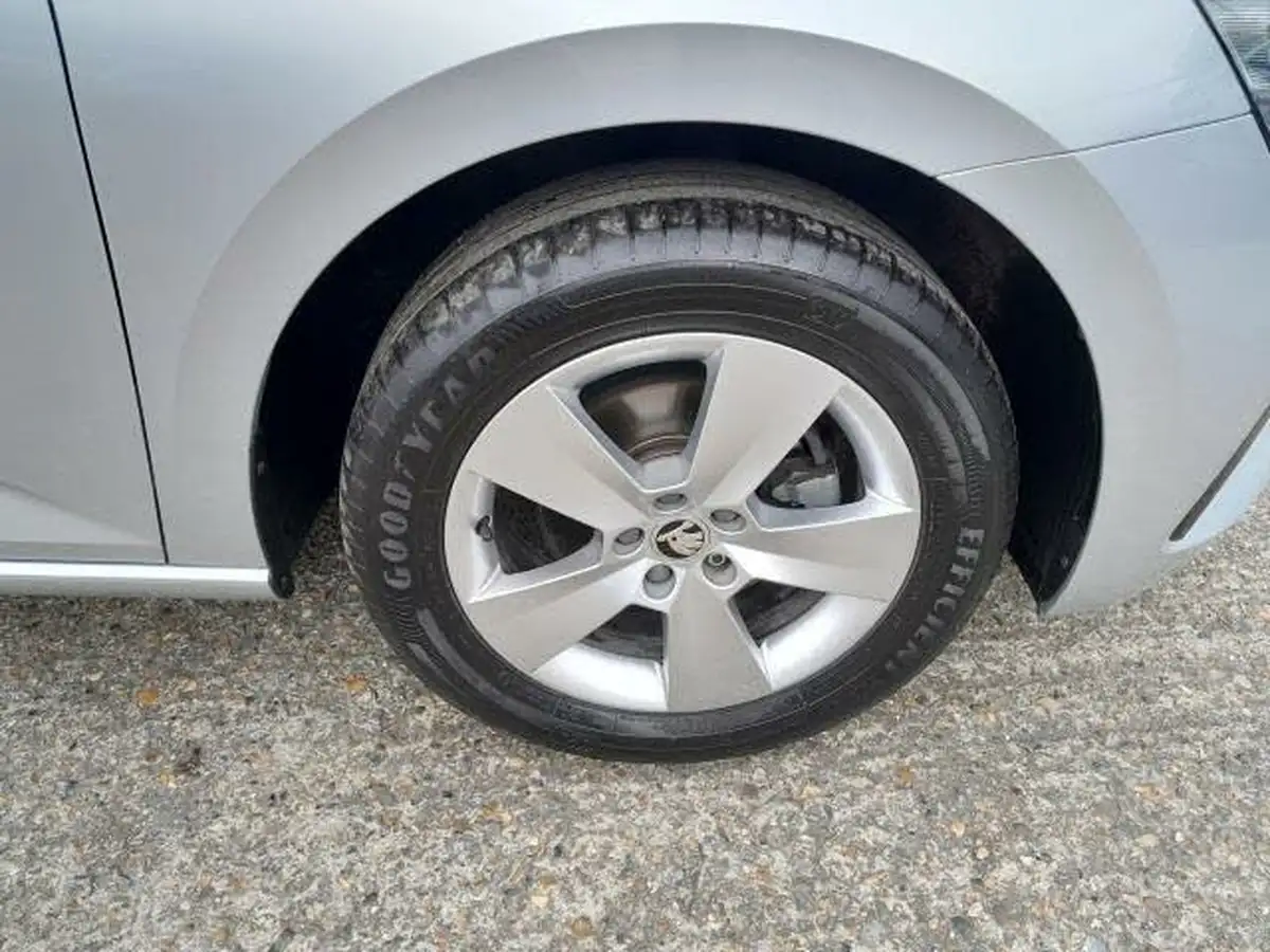 2022-skoda-scala-15-tsi-se-big-39