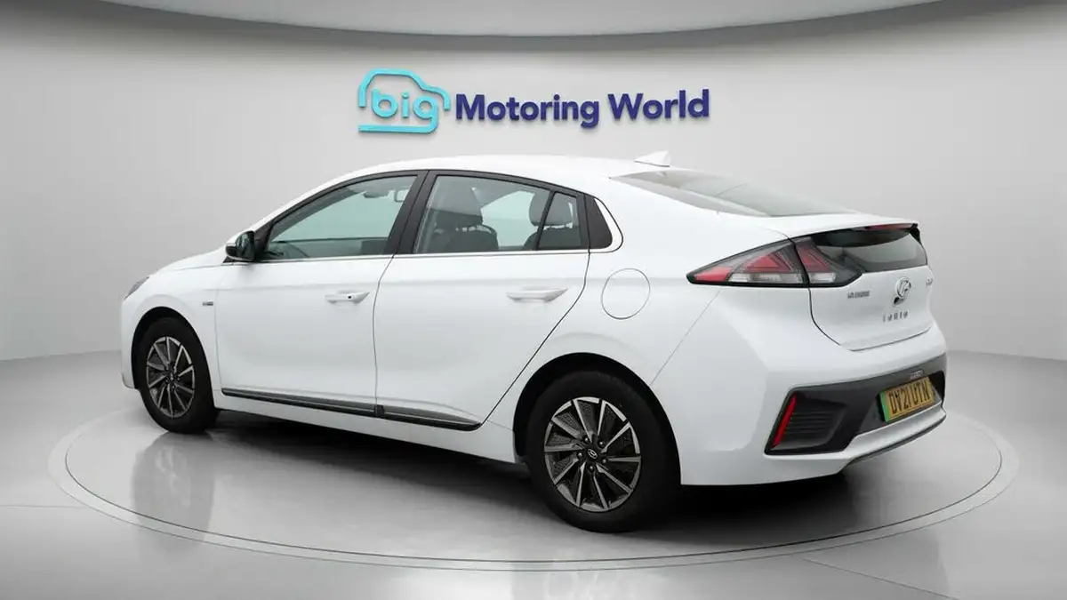 2021-hyundai-ioniq-e-premium-electric-100kw-big-5