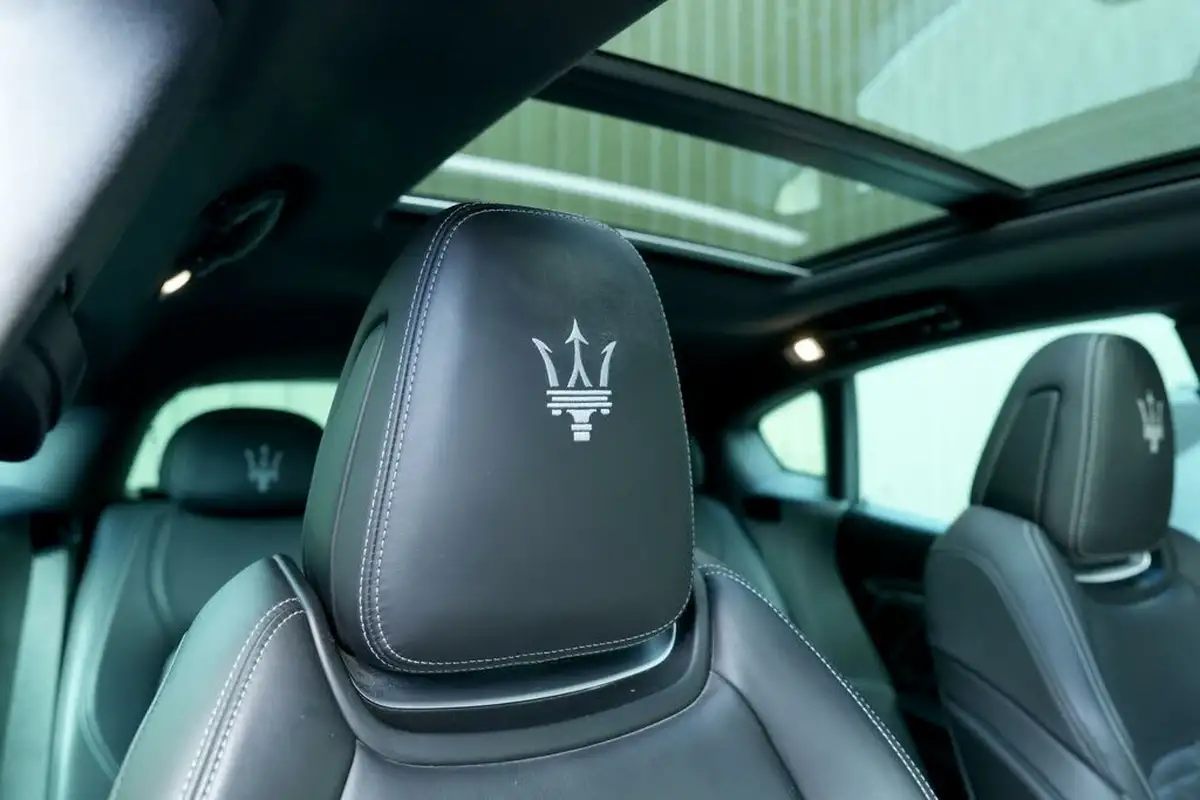 2019-maserati-levante-30-gransport-nerissimo-pack-ss-big-43
