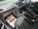2015-peugeot-208-12-puretech-active-5d-small-3