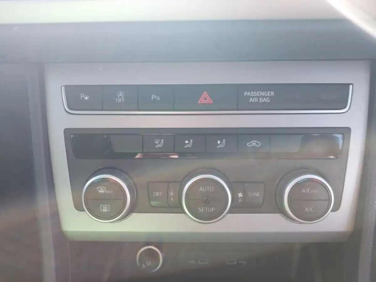 2024-seat-ateca-15-ecotsi-fr-big-11
