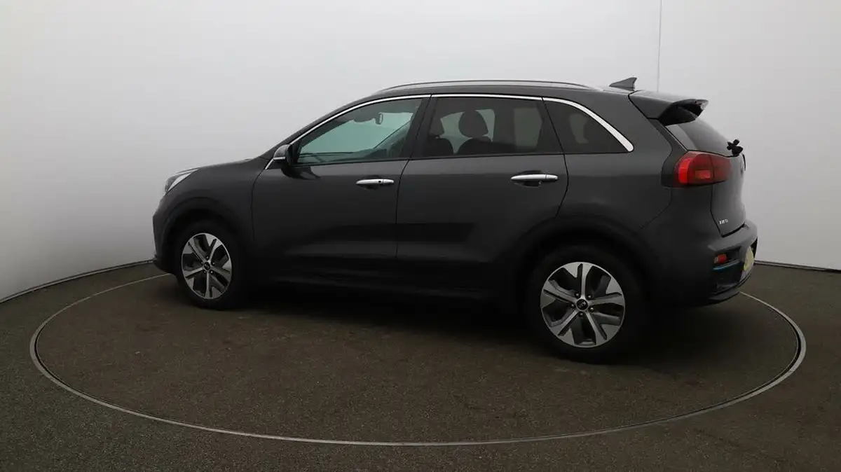2021-kia-e-niro-ev-3-big-45