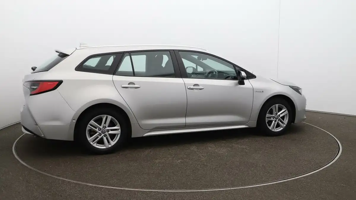 2021-toyota-corolla-18-vvt-i-icon-tech-spare-wheel-touring-sports-5d-big-50