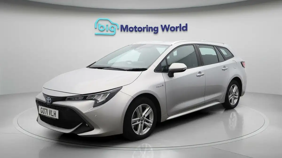 2021-toyota-corolla-18-vvt-i-icon-tech-spare-wheel-touring-sports-5d-big-2
