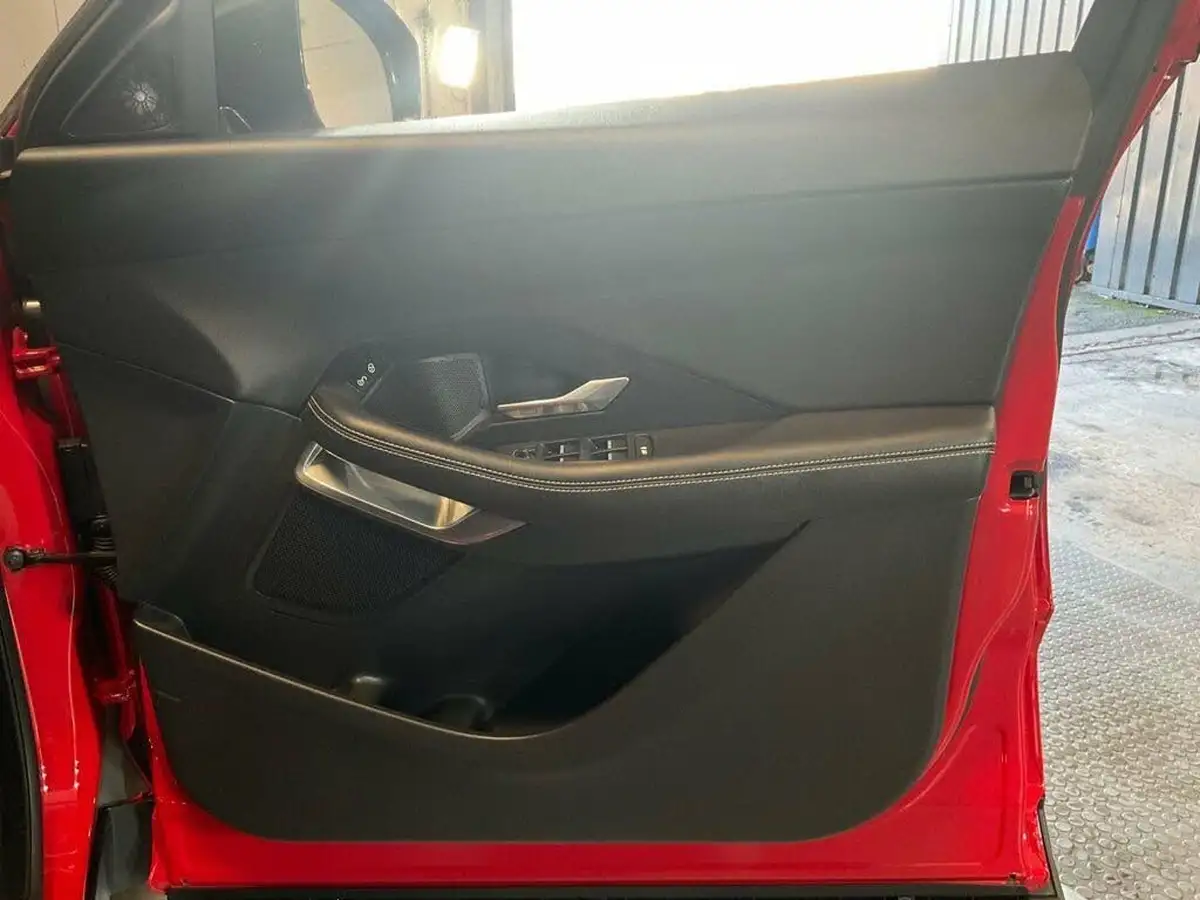2019-jaguar-e-pace-20-i4d-r-dynamic-150ps-big-27