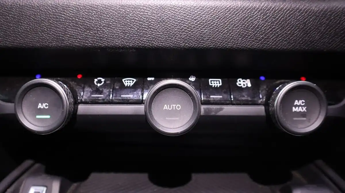 2022-citroen-c4-12-puretech-sense-plus-big-12