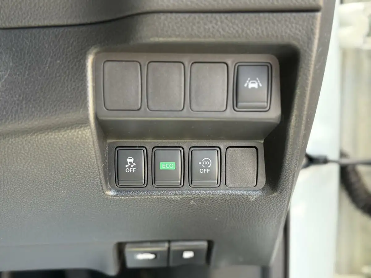 2017-nissan-qashqai-12-dig-t-tekna-xtronic-cvt-big-48