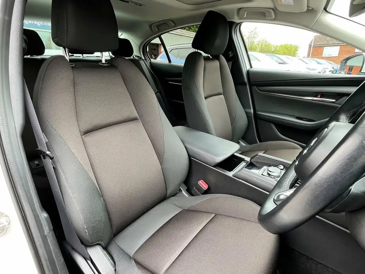 2022-mazda-mazda3-20-sport-lux-186ps-saloon-4d-big-13